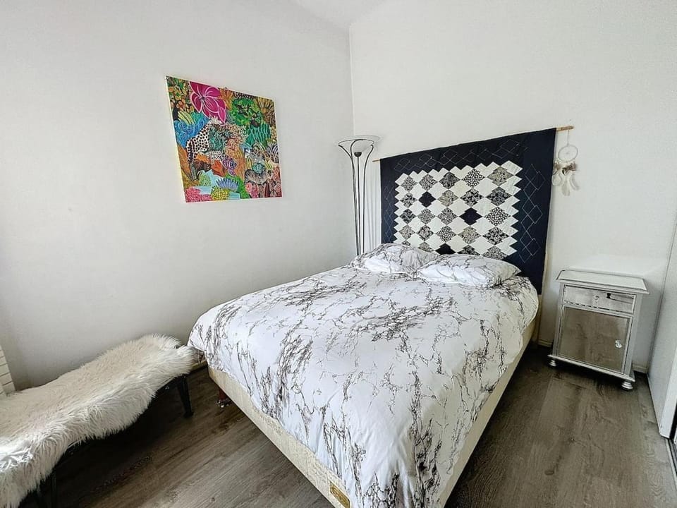 Alexandra - one bedroom, Palais 25 min walk Apartment in Cannes
