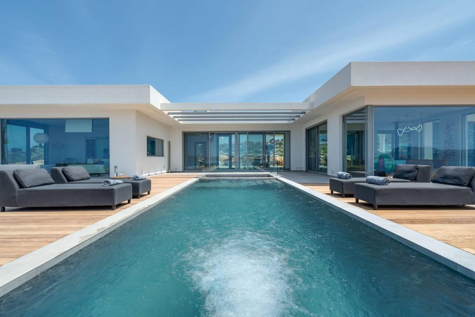 Natural landscape, Hot Spring Bath, View (from property/room), Spa and wellness centre/facilities, Animals, Pets, Garden view, Mountain view, Pool view, Sea view, Swimming pool, Open Air Bath, Bath, pet friendly, acessibility, air conditioner