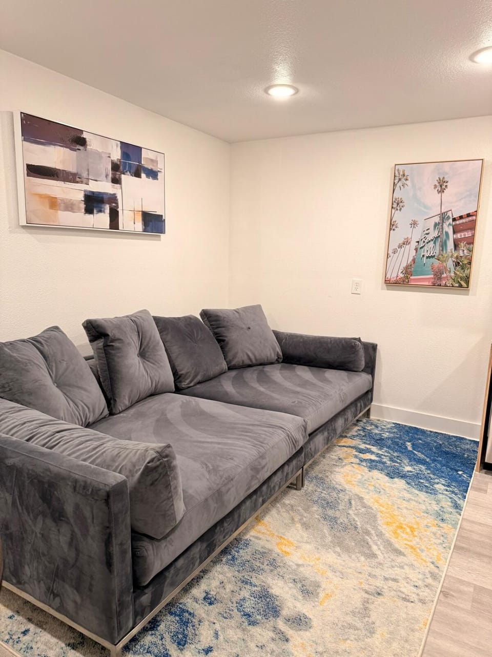 Luxury Modern King Bed 70 TV Downtown Dallas Apartment in Dallas