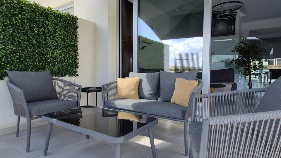 Balcony/Terrace, Balcony/Terrace