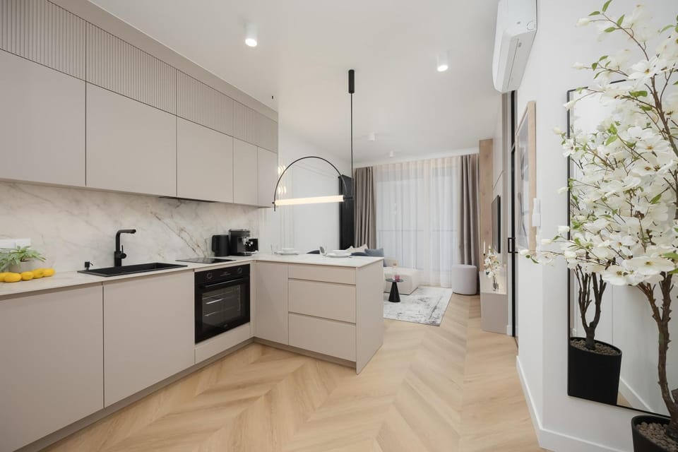 Coffee/tea facilities, Kitchen or kitchenette, dishwasher, stove, toaster