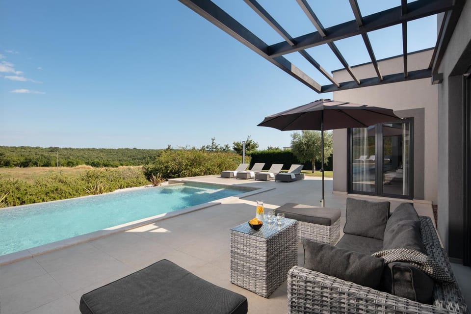 Luxury Villa Infinity by Istrabook Villa in Vodnjan