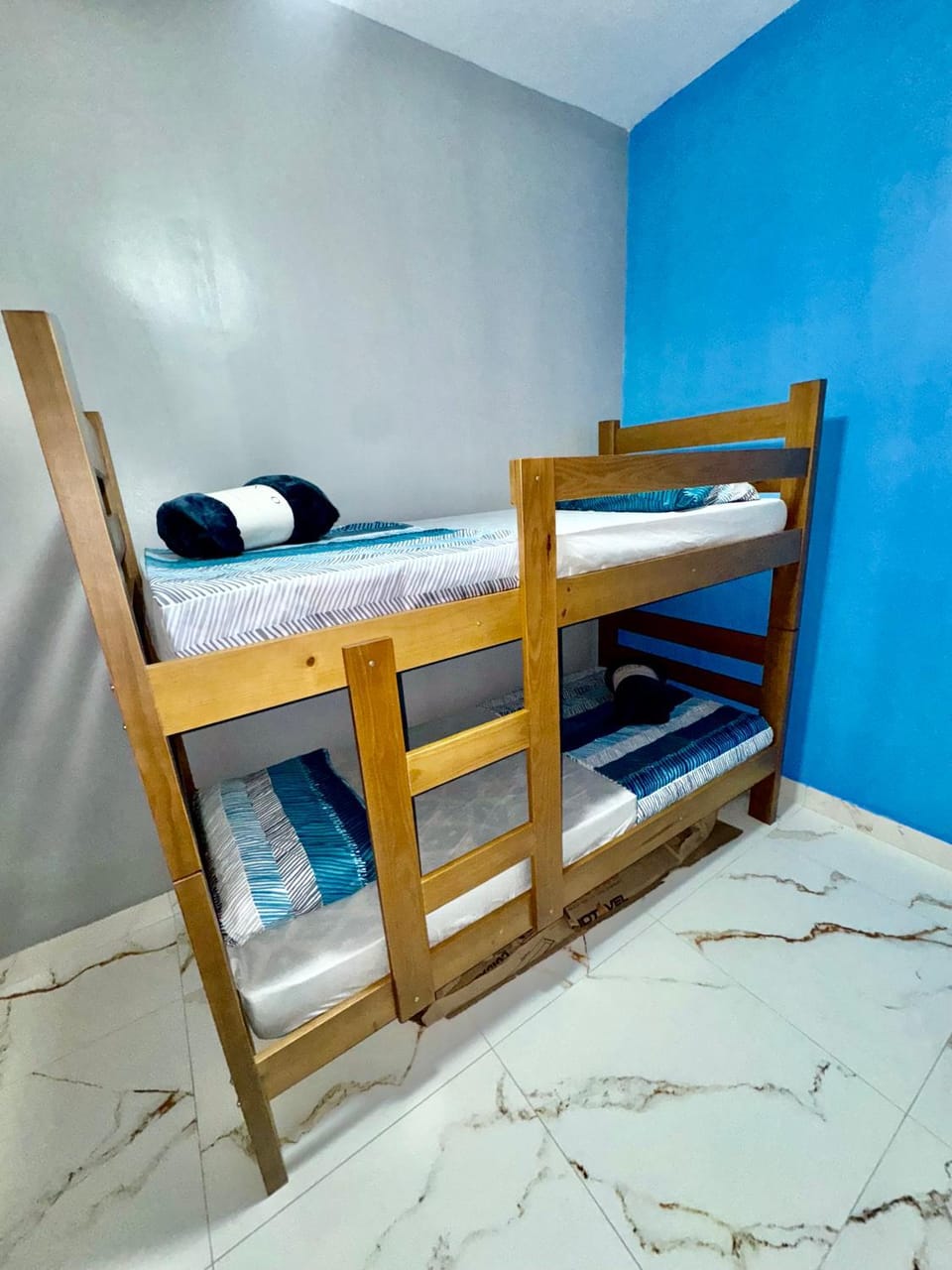 Photo of the whole room, Bedroom, bunk bed