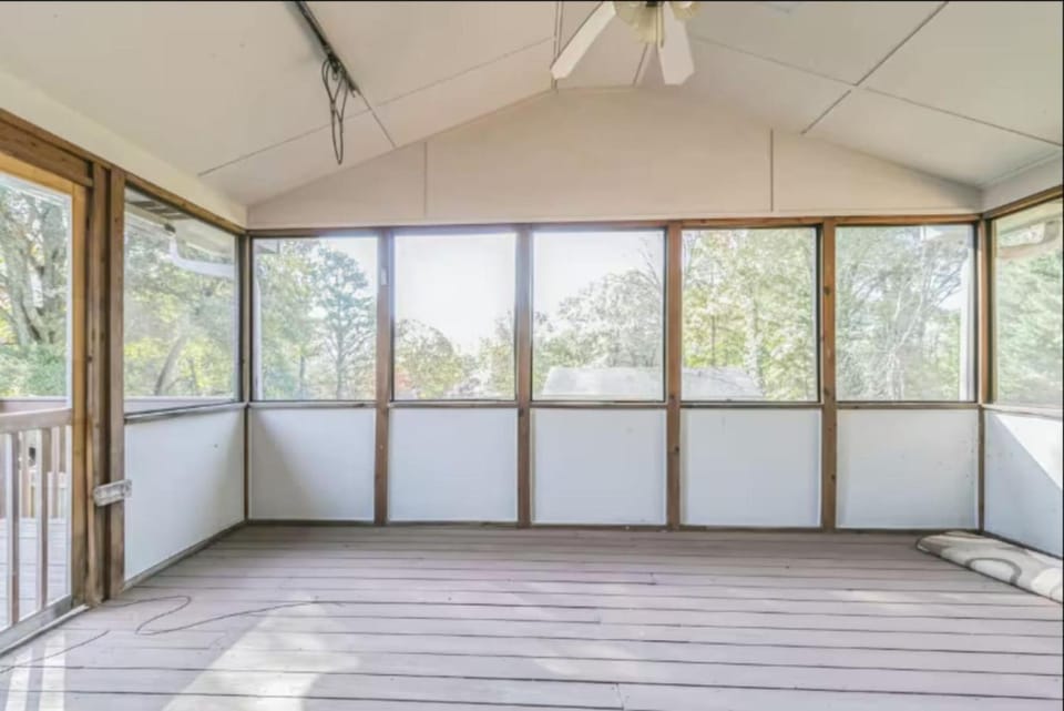 472 Cozy 5 Bedrooms Spacious Outdoor Area House in Marietta