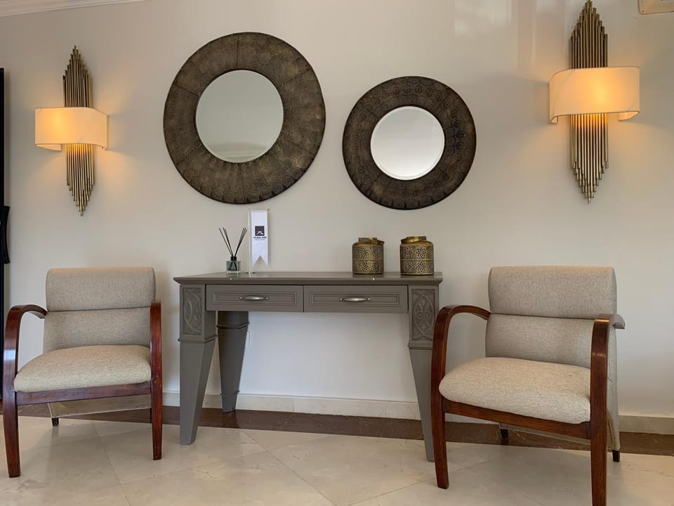 Lobby or reception, Seating area