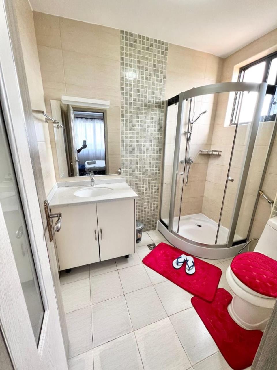 supreme luxury three bedroom apartment with swimming pool fully equipped gym children playing ground ample parking space and amazing scenic view Apartment in Nairobi
