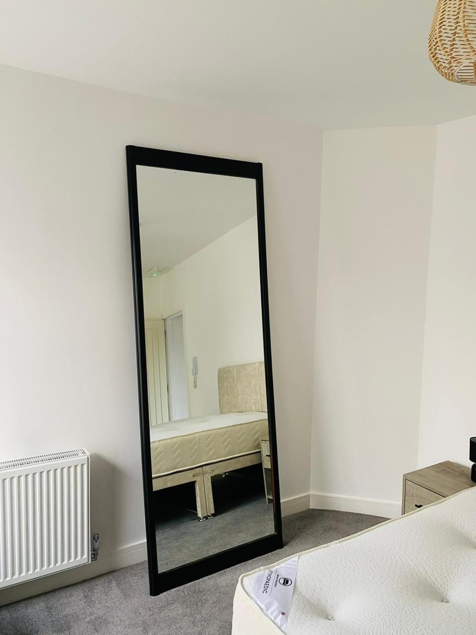 #106a Modern Rugby Studio - Sleep up to 2 - 5 mins to Rugby School - "Perfect for Contractors and Couples - Free street parking" Apartment in Rugby