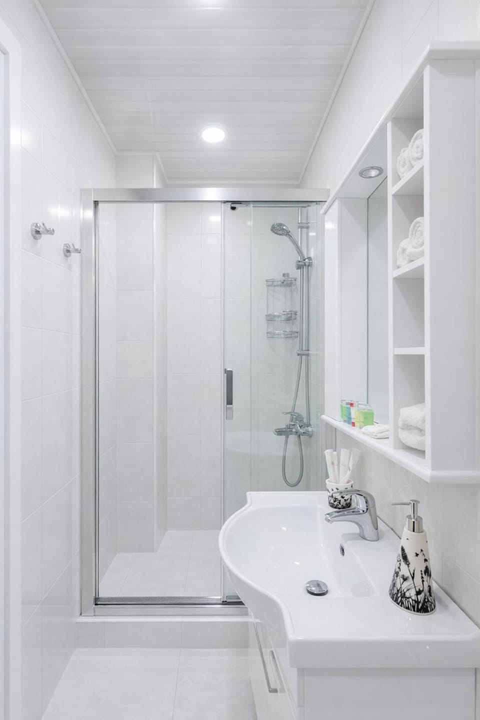 Shower, Bathroom, towels