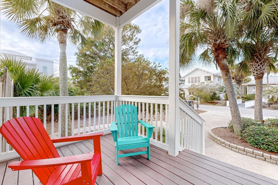 Spacious Home with Private Pool dog-friendly 2 Blocks to Beach House in South Walton County