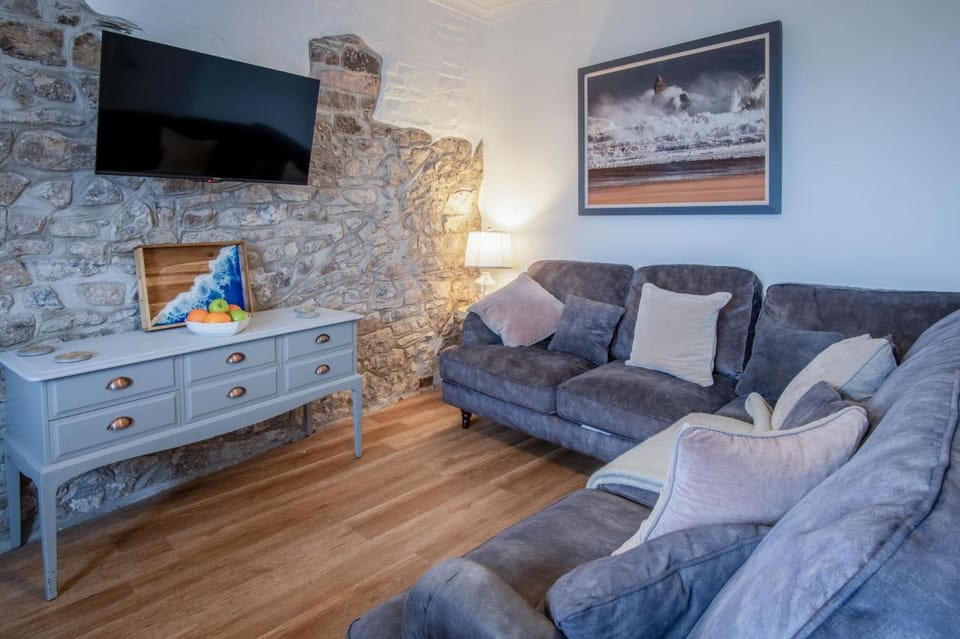 Tide & Tee - 2 Bedroom Apartment - Penally - Tenby Apartment in Wales