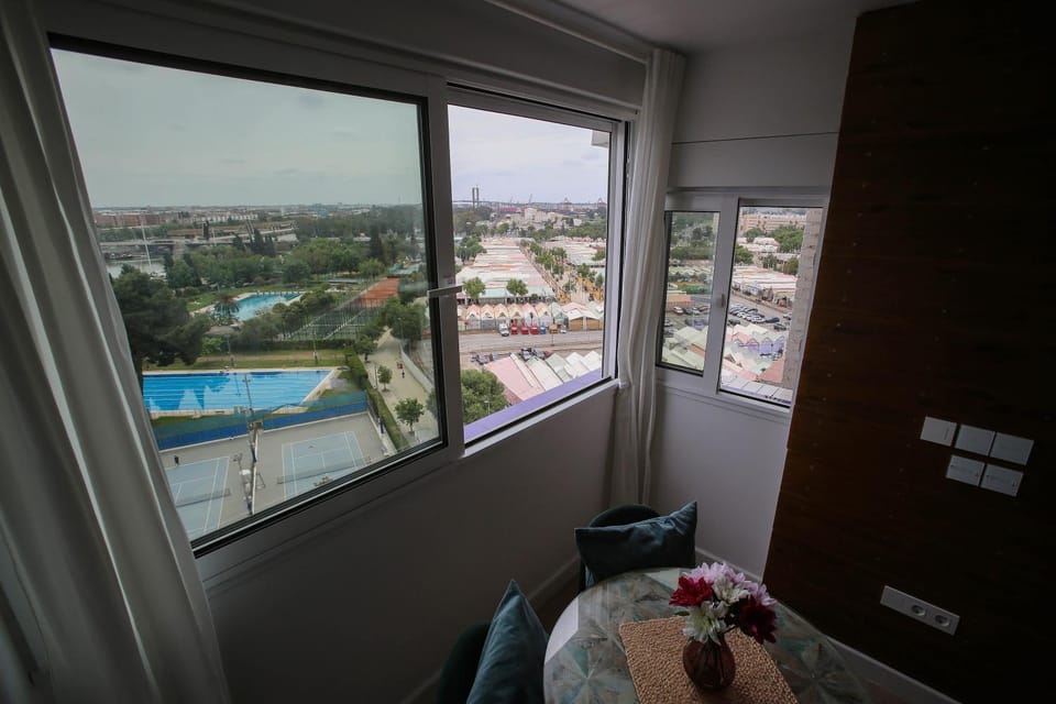 Luminoso apartamento con vistas al Río Guadalquivir Apartment in Seville