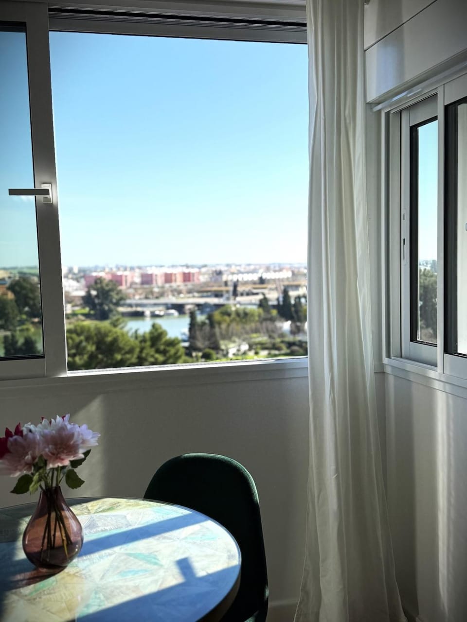 Luminoso apartamento con vistas al Río Guadalquivir Apartment in Seville