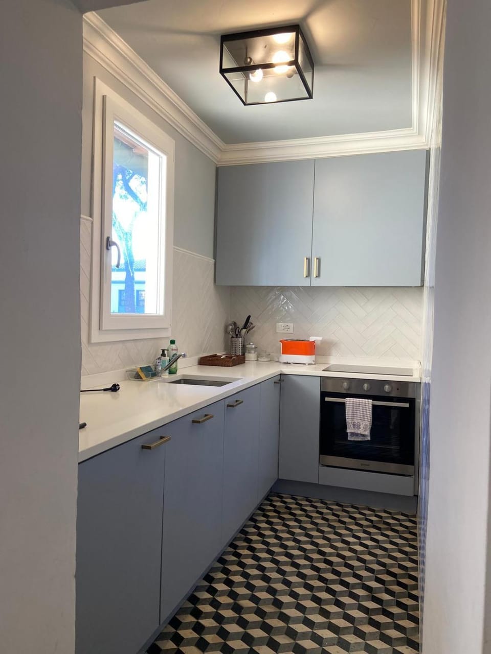 Coffee/tea facilities, Kitchen or kitchenette, dishwasher, heating, oven, toaster