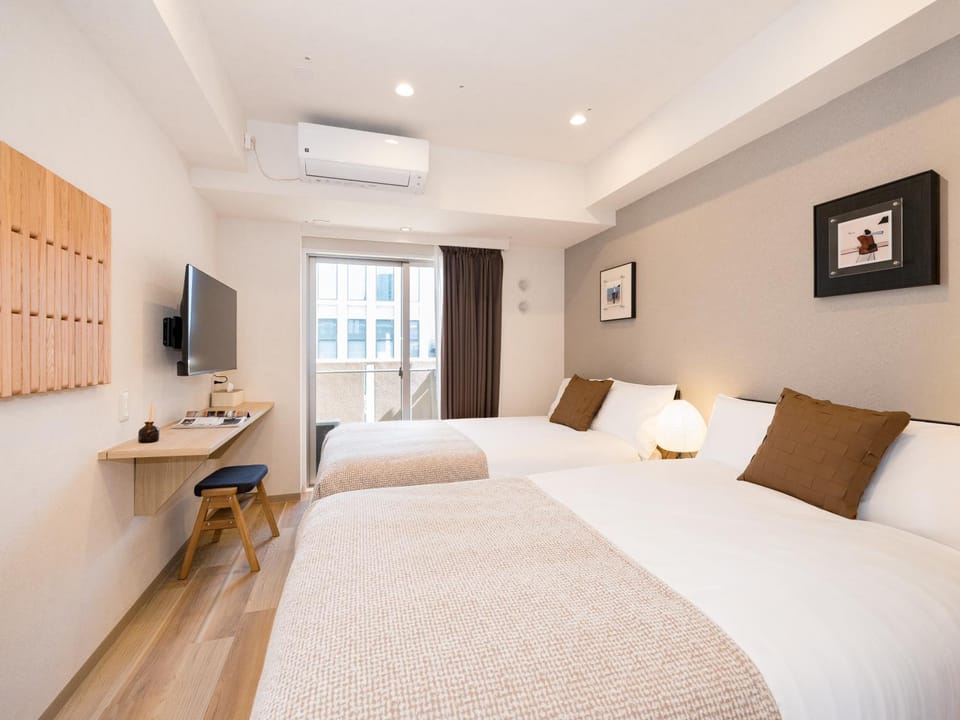 Bed, TV and multimedia, Bedroom, air conditioner