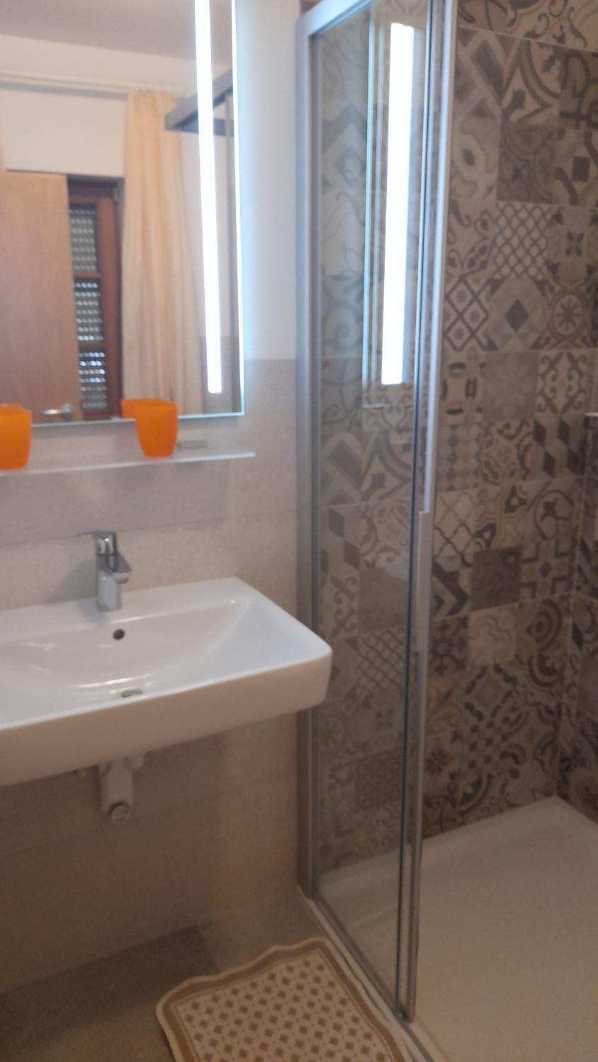 Bathroom, Living room