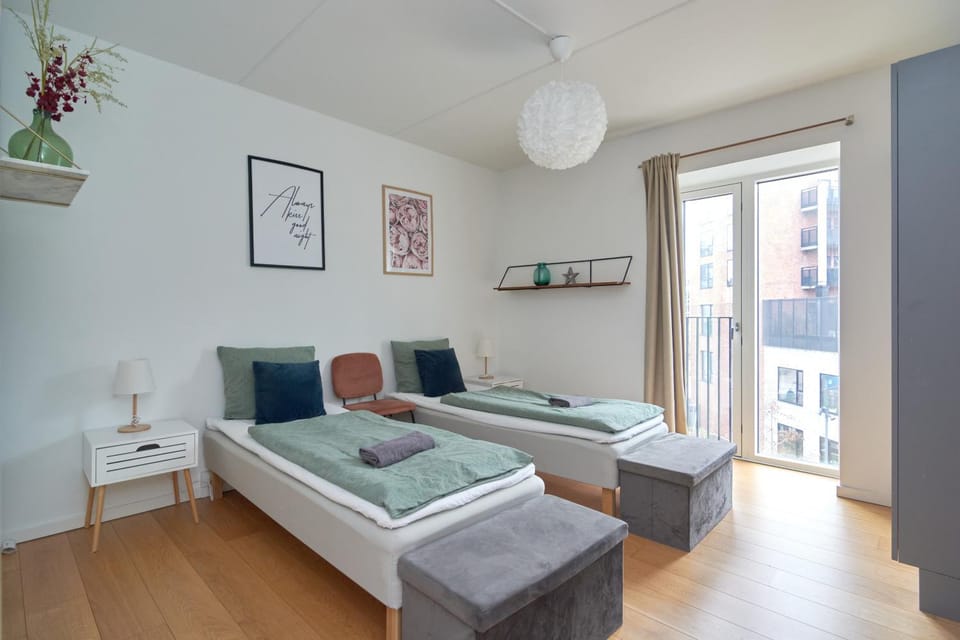 Beautiful flat with 3 bedrooms and 2 baths Apartment in Copenhagen