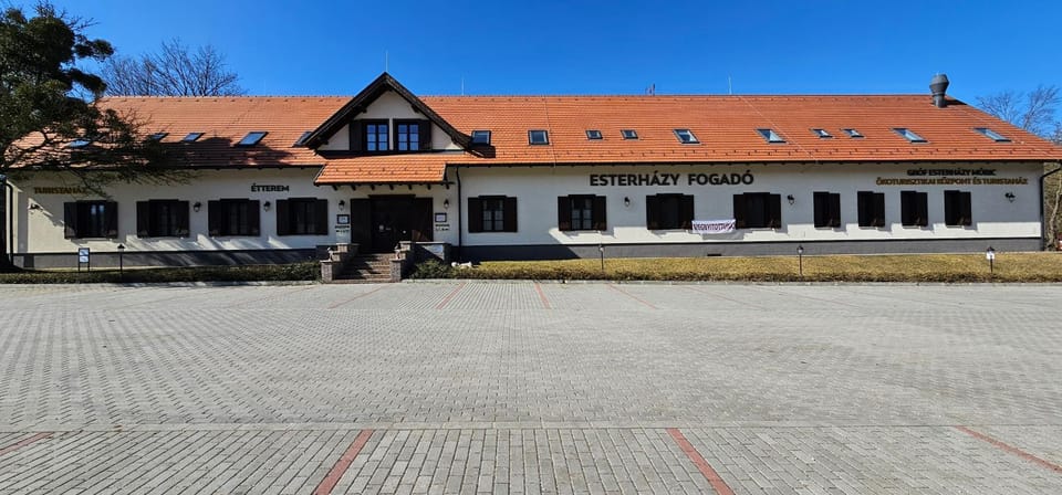 Esterházy Fogadó Bed and Breakfast in Hungary