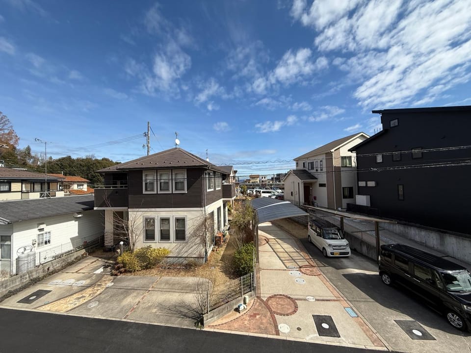 Day, Neighbourhood, Street view, Location