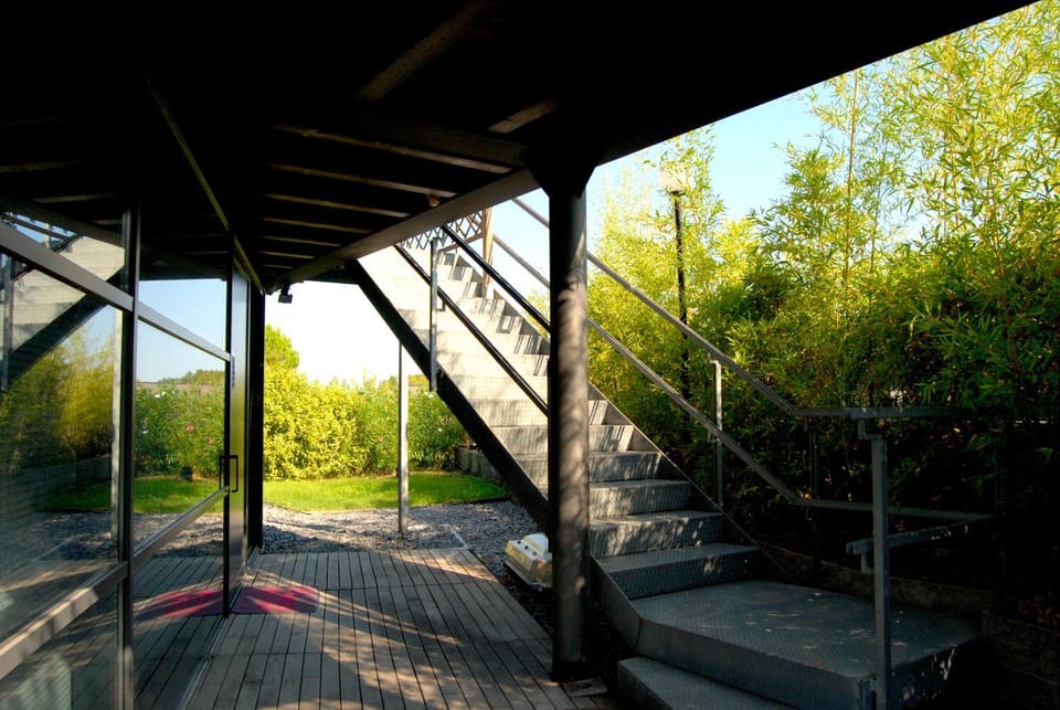 Property building, Balcony/Terrace, Garden view