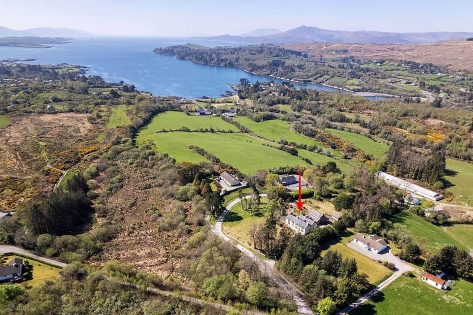 Bay View Ridge Cottage Farm Stay in County Kerry
