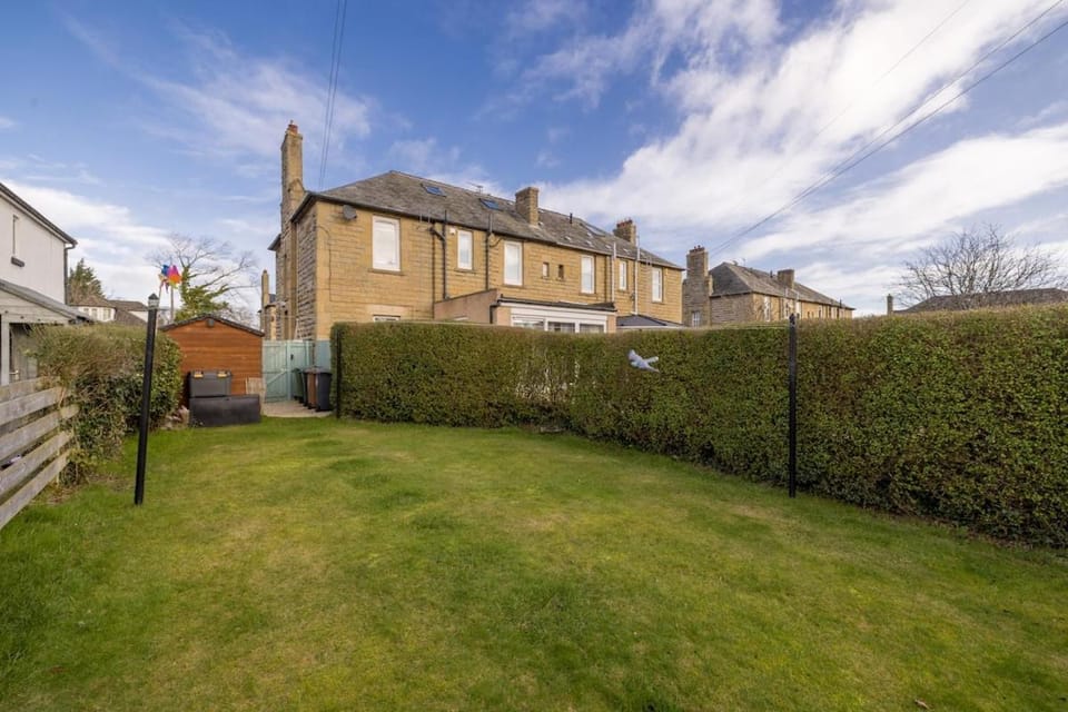 Property building, Garden, Garden view