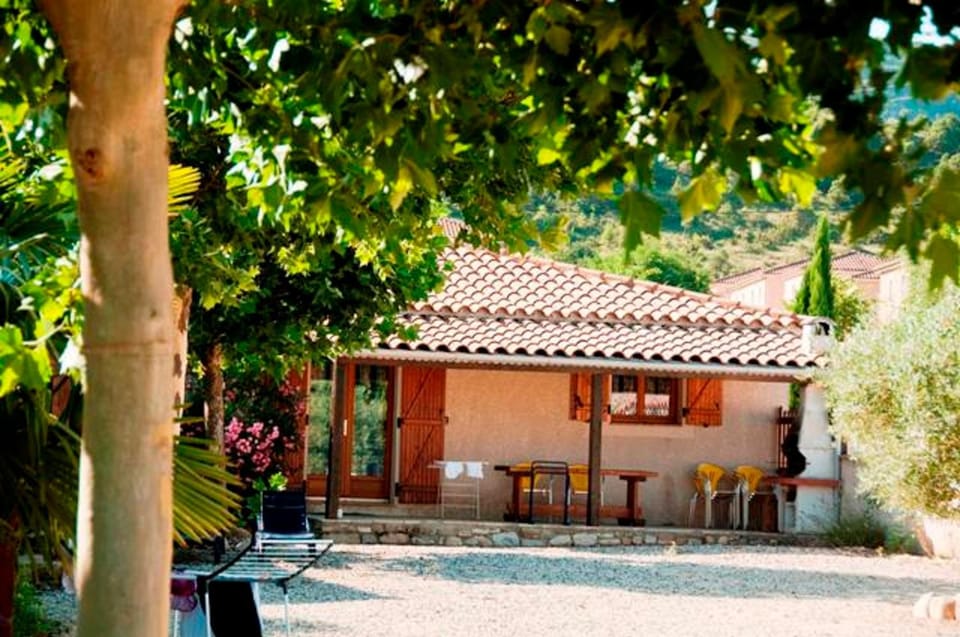 La Treille 2 8 pers House in Grospierres