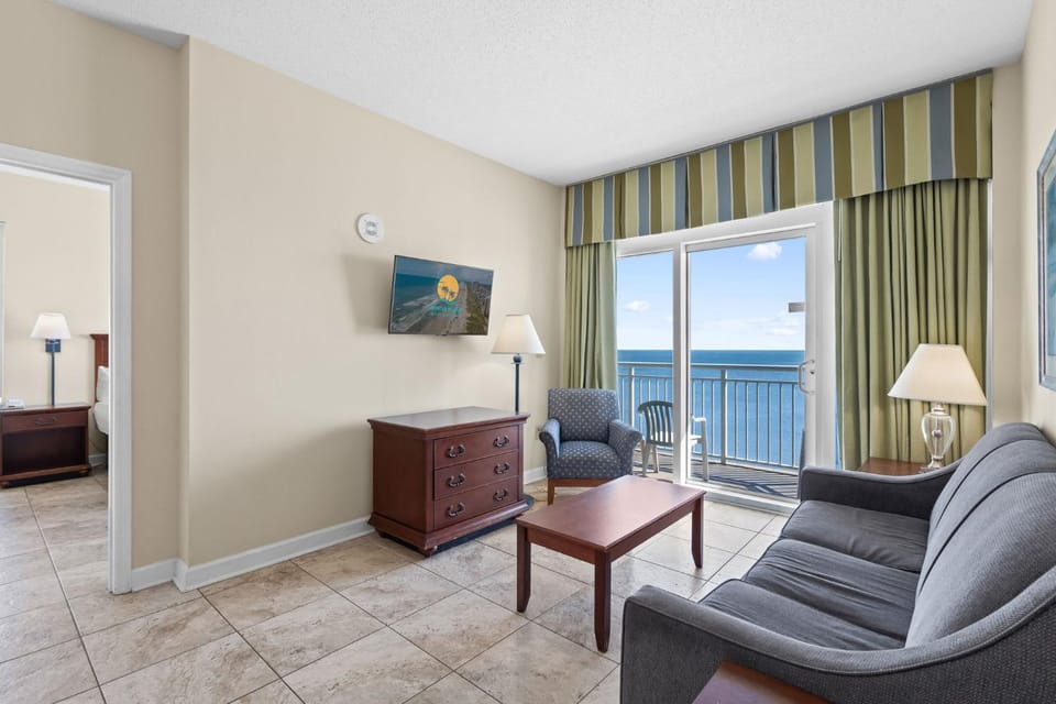 HS Unit 801 - Oceanfront House in Myrtle Beach