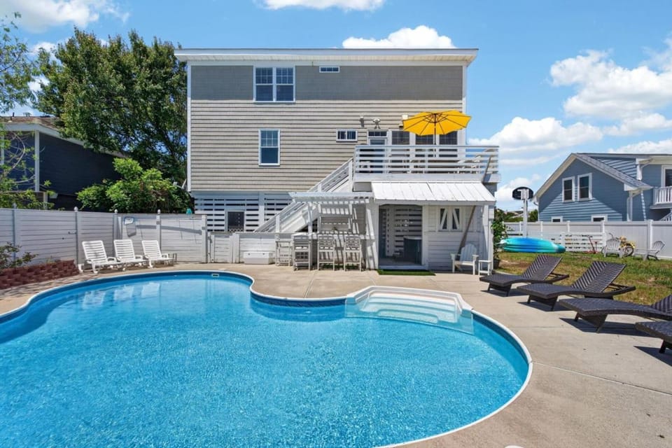 VB Paradise Private Pool, Hot Tub House in Sandbridge
