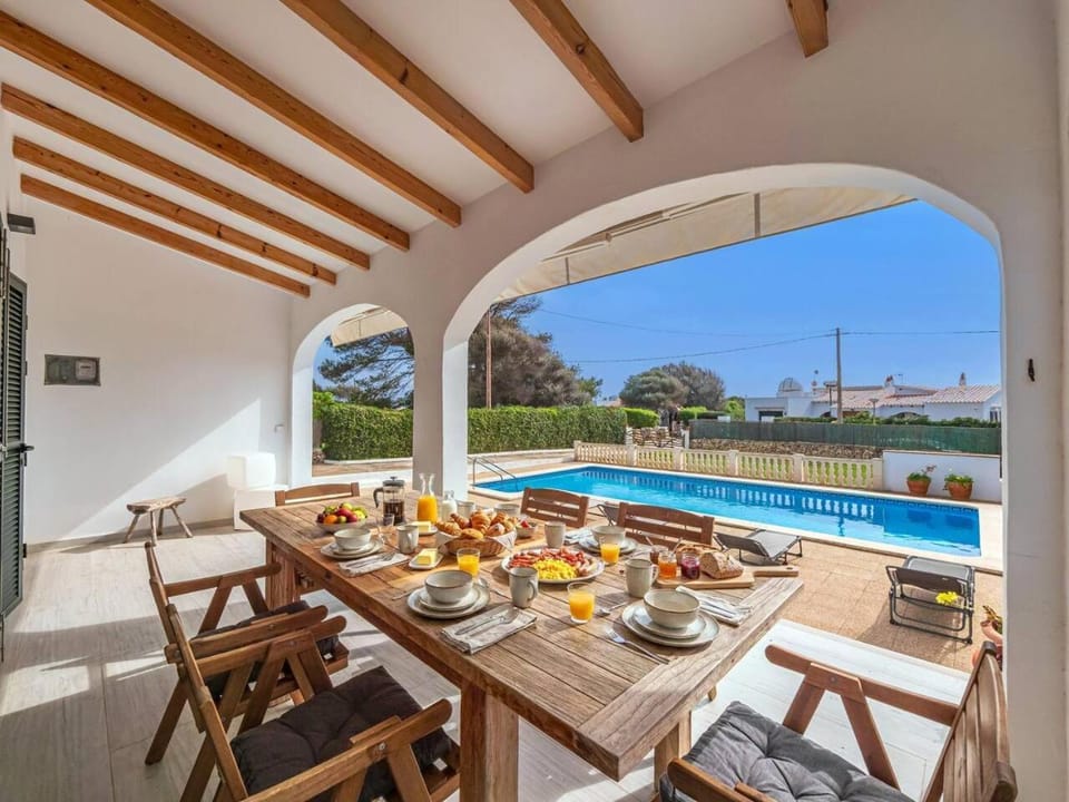 Day, View (from property/room), Balcony/Terrace, Dining area, Pool view, Swimming pool, sunbed