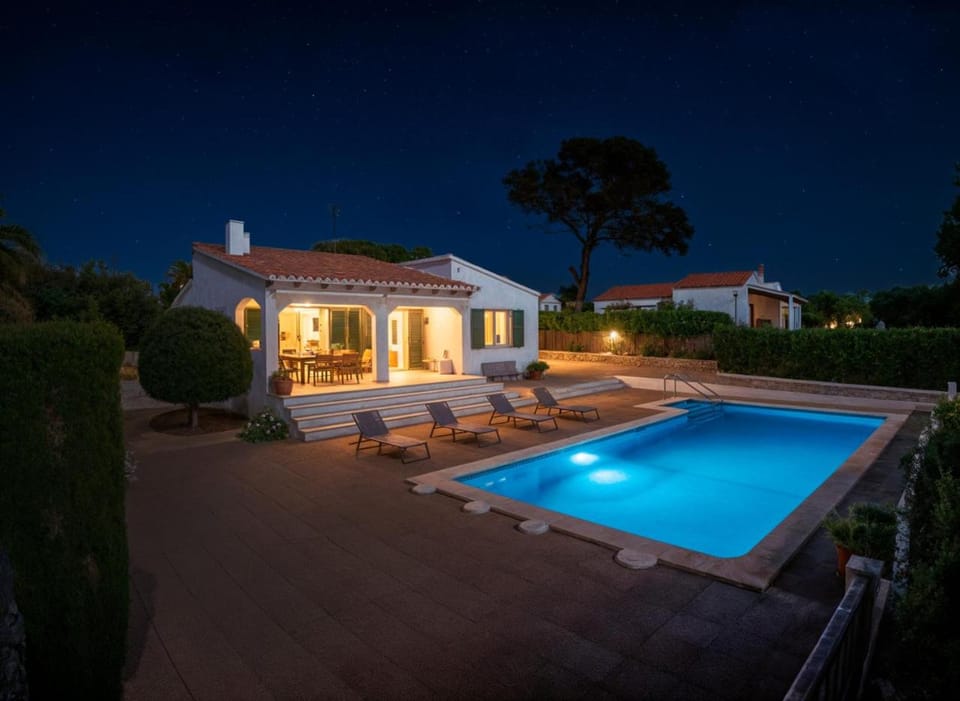 Property building, Patio, Night, Garden, Garden view, Pool view, Swimming pool, sunbed