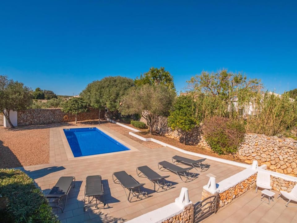 Day, Pool view, Swimming pool, sunbed