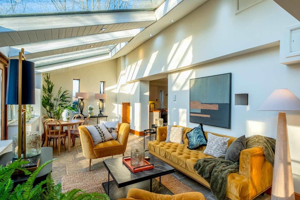 Seating area, Evening entertainment