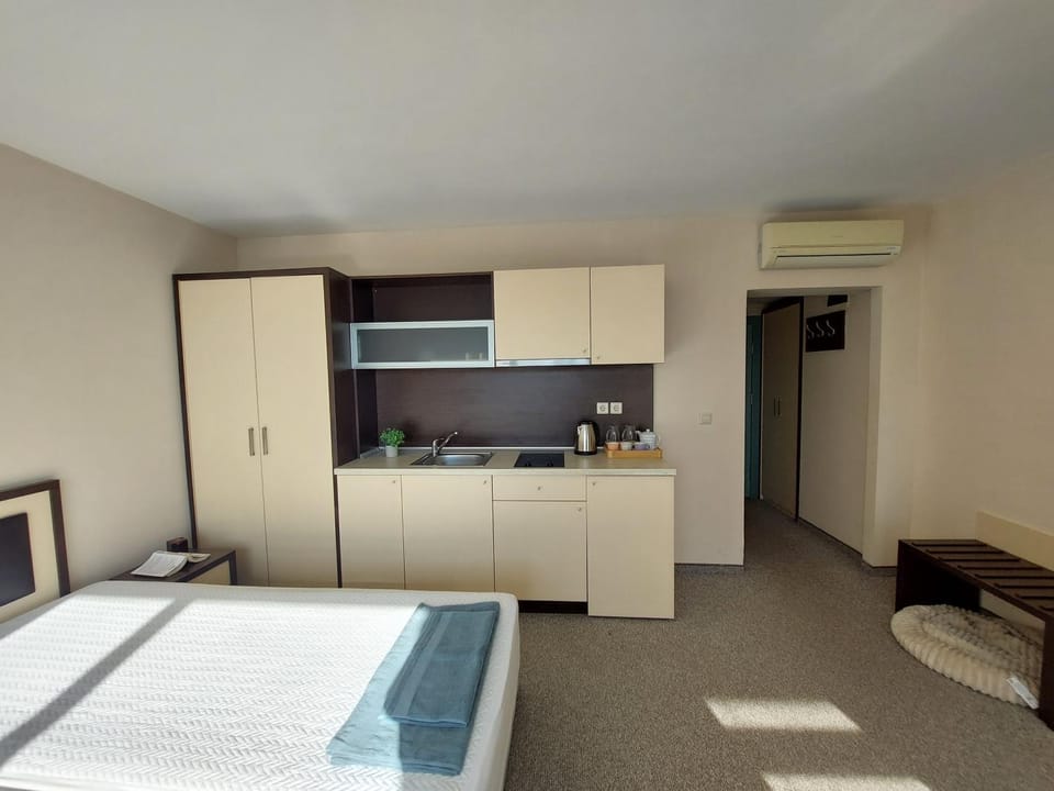 Berlin Golden Beach Hotel Apartment hotel in Varna