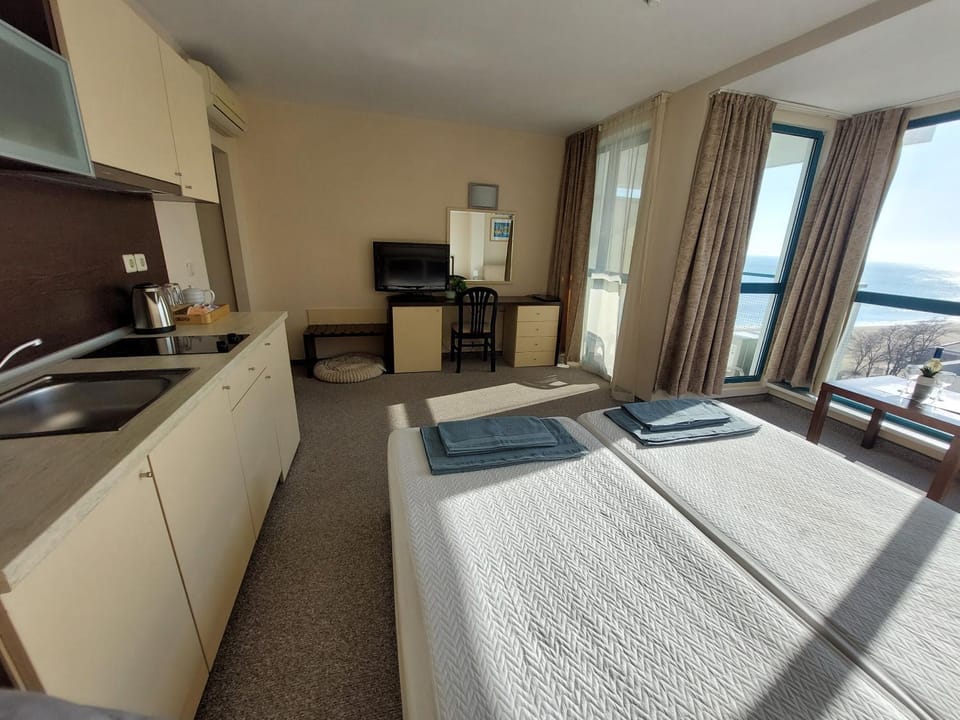 Berlin Golden Beach Hotel Apartment hotel in Varna