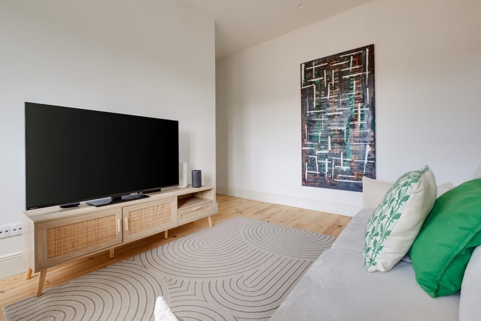 Art Deco 34 Luxury Apartment Downtown Metro AC Apartment in Porto