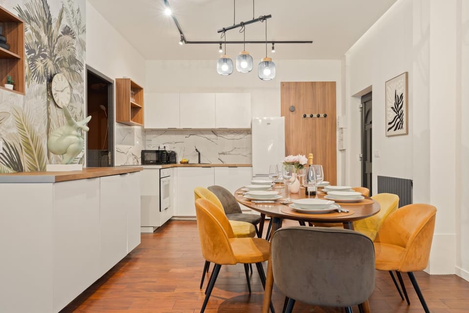Appartement refait à neuf -8 personne -Paris Apartment in Paris