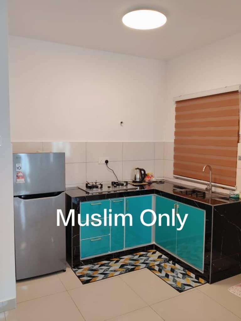 Homestay Iza Serindit Residence Apartment in Malacca