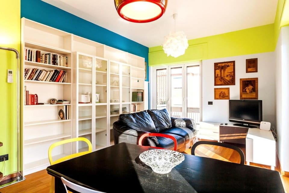 TV and multimedia, Decorative detail, Dining area, internet