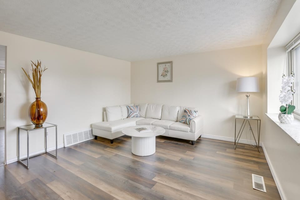 Explore Columbus! Fully Renovated Home w/ Yard House in Northeast Columbus