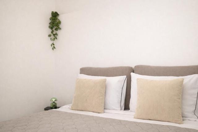 Eclectic 2BR Bauhaus by Kerem TLV Apartment in Tel Aviv-Yafo