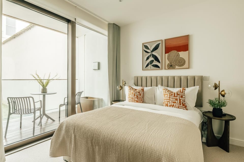 Bed, Balcony/Terrace, Bedroom