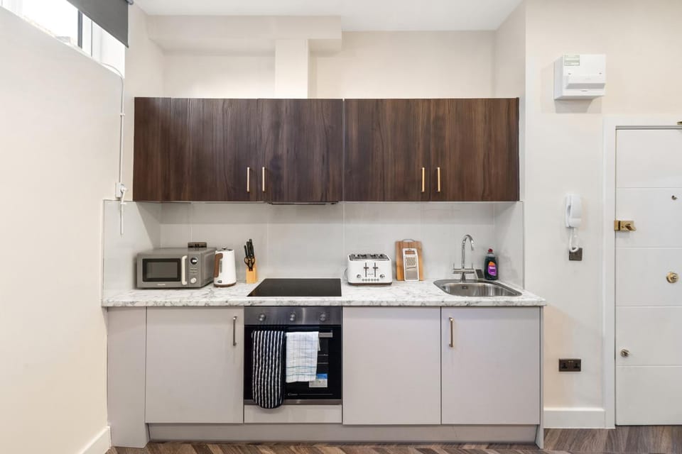 Elegant Studio Apartment North End Road, Fulham Apartment in London