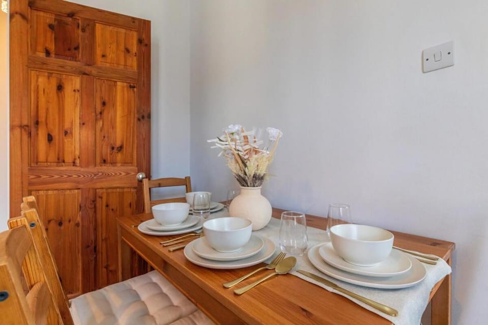 Stylish Seaside Flat - Prime Southsea Location Apartment in Portsmouth