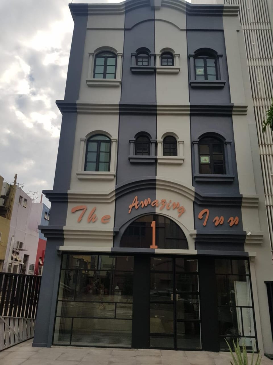 Property building, Facade/entrance