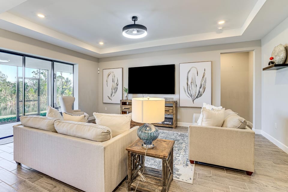 1 Mi to Boat Launch: Canal-View Cape Coral Gem House in Cape Coral