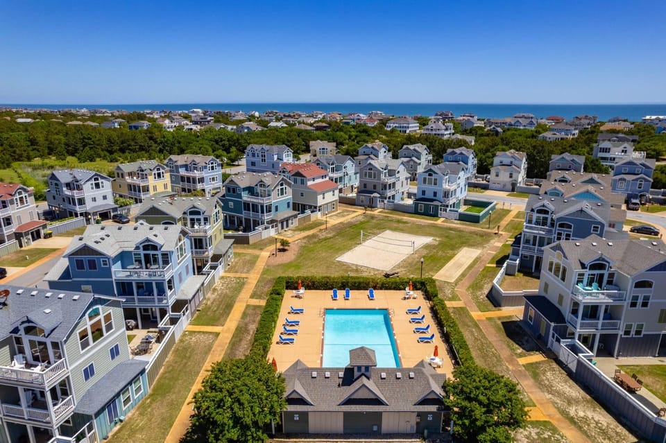 CB44 Rhapsody in Blue House in Corolla