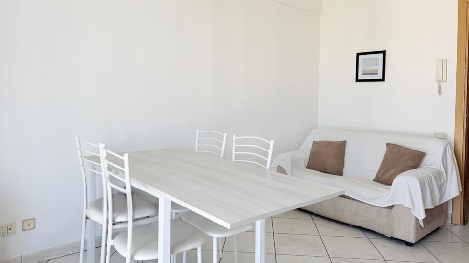 P081 - Porto Recanati, nuovo trilocale con balcone Apartment in Porto Recanati