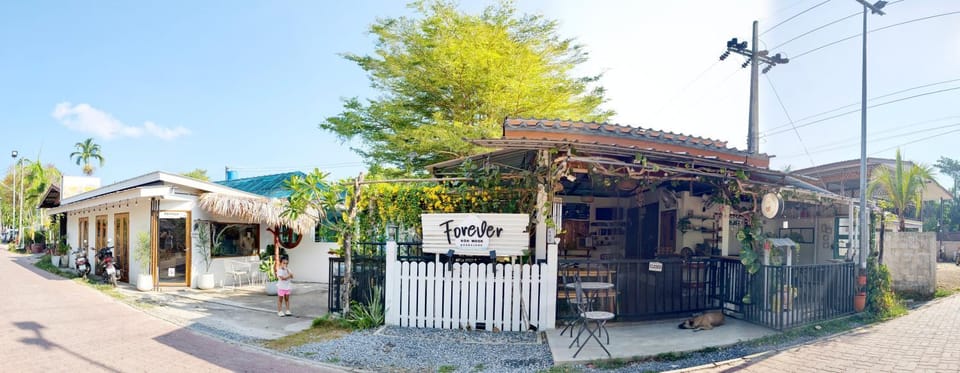 Forever Kohmook Bungalows Bed and Breakfast in Thailand