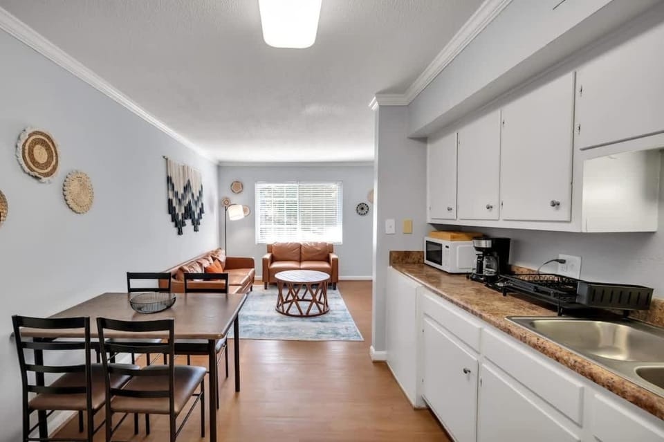 1BR Near Duke Hospital Downtown and DPAC Apartment in Durham