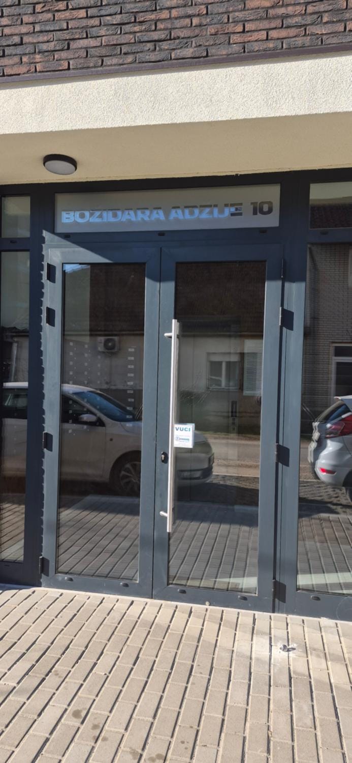 Facade/entrance